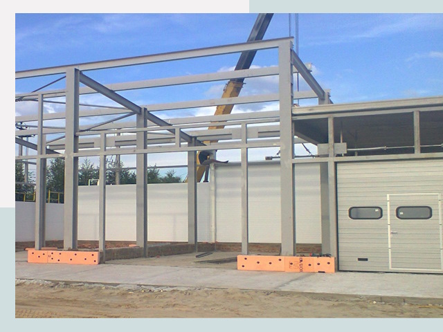 Строительство автосервисов от СтальСтрой-Блт по цене 612 руб.