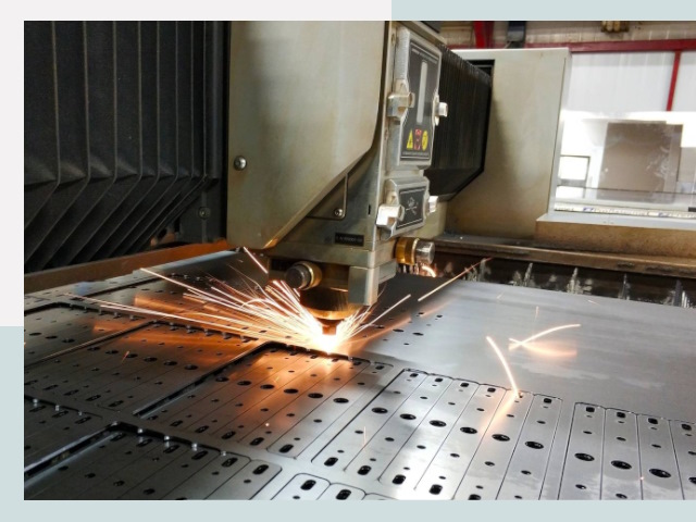 Лазерная резка металла в Балтийске от 612 руб.